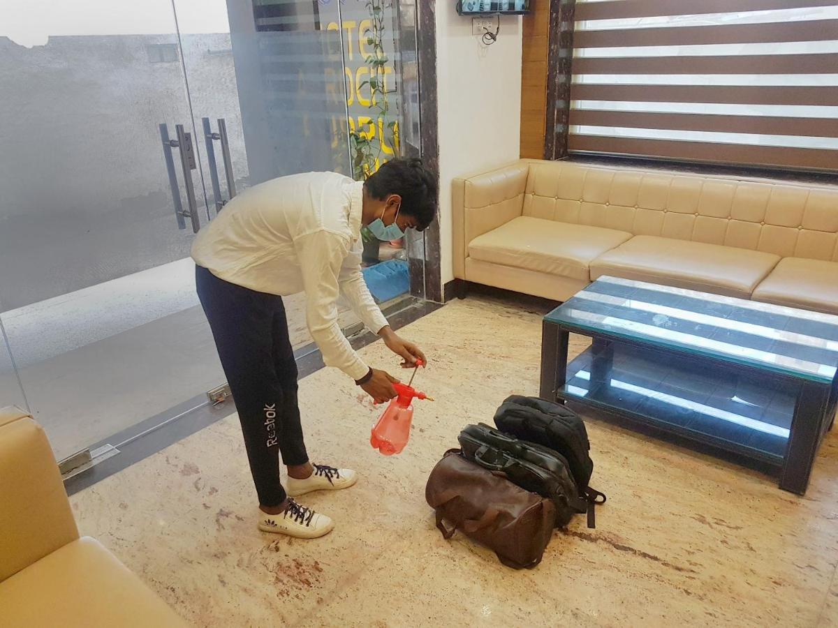 Airport Hotel Delhi Aerocity, 15 Mins Yashobhoomi Nueva Delhi Exterior foto