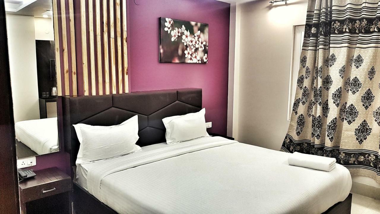 Airport Hotel Delhi Aerocity, 15 Mins Yashobhoomi Nueva Delhi Exterior foto